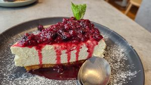  at Kind Kitchen in Porto