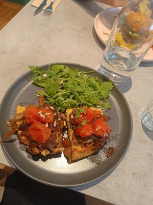  at Kind Kitchen in Porto