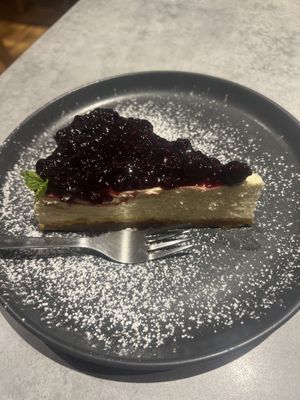 Berry cheesecakee  at Kind Kitchen in Porto