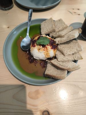 Burrata at Kind Kitchen in Porto