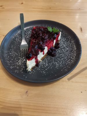 Cheesecake at Kind Kitchen in Porto