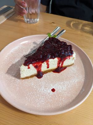  at Kind Kitchen in Porto