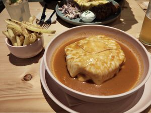 Francesinha vegan at Kind Kitchen in Porto