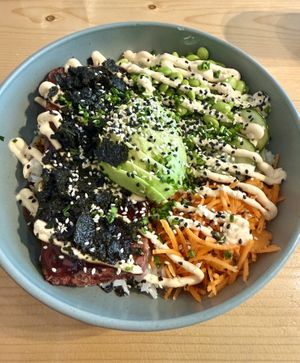 „Salmon“ Bowl, the texture of the „salmon“ was very nice, the nori added to the „fishy“ taste. Not too fishy, but nevertheless even more tasty!  at Kind Kitchen in Porto