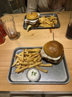 Smash burger  at Kind Kitchen in Porto