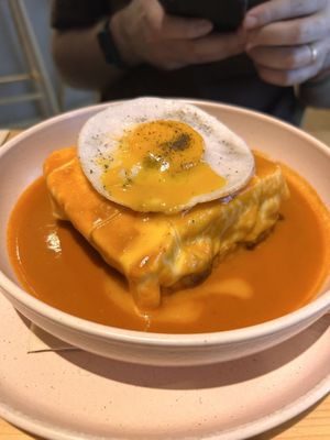 Francesinha con huevo vegano  at Kind Kitchen in Porto