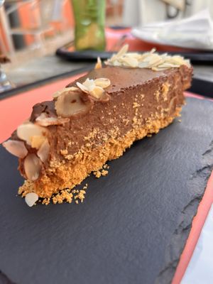 Tarta de chocolate sin glutenn  at Kind Kitchen in Porto