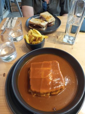 at Kind Kitchen in Porto