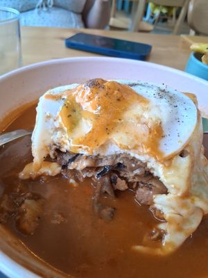 Francesinha at Kind Kitchen in Porto