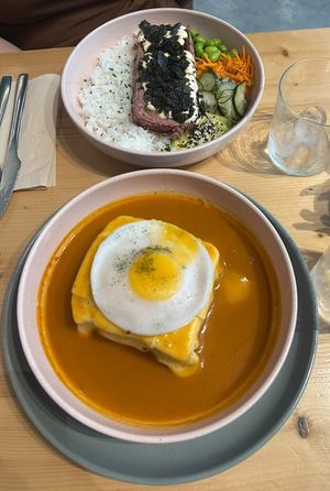  at Kind Kitchen in Porto