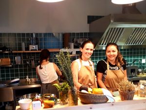 The kind and open kitchen at Kind Kitchen in Porto
