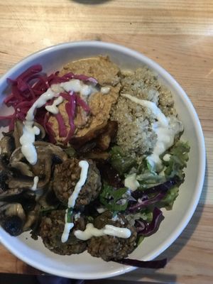 Falafel mushroom bowl  at Kind Kitchen in Porto