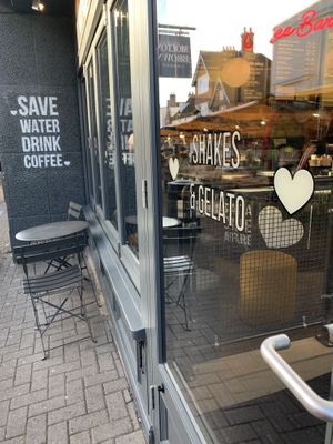 exterior at Crêpeaffaire in St Albans