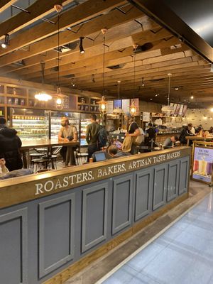 Huge but full at LIS - Soho Coffee Co - T2 in Lisbon