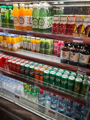 VE options at LIS - Soho Coffee Co - T2 in Lisbon