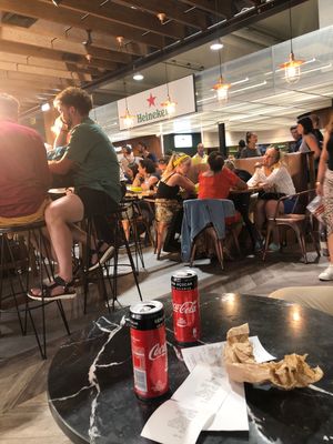 Searing area at LIS - Soho Coffee Co - T2 in Lisbon