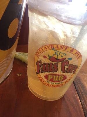 Generous drinks at Falls City Pub in Ohiopyle