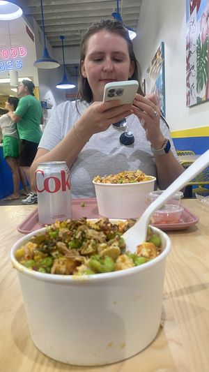 Building bowls!  at Pacific Counter in St Petersburg