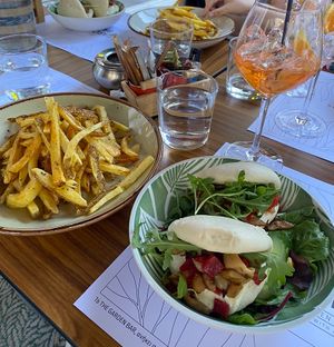Bao buns with mushrooms and fries (without cheese and bacon) at The Garden Bar in Thessaloniki