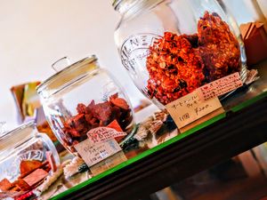 Oatmeal cookies at Halum in Tokyo