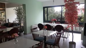 Nice interior at Good Call in Bursa