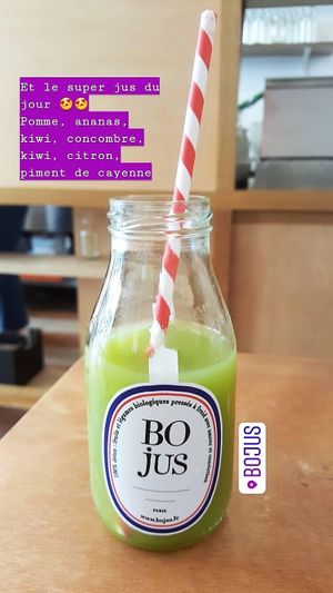 Jus detox colded pressed organic at Bojus in Paris