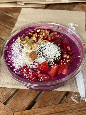Pitaya bowl at Life Alive Organic Cafe - Back Bay - Boylston St in Boston