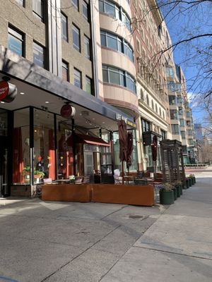 Outside look at Life Alive Organic Cafe - Back Bay - Boylston St in Boston
