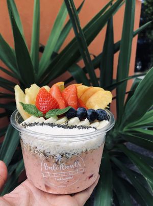 Smoothie bowl, Endless summer at Bali Bowls in Lege-cap-ferret