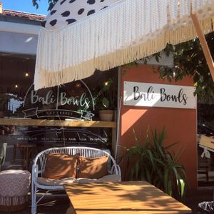 Happy place 🧡 at Bali Bowls in Lege-cap-ferret