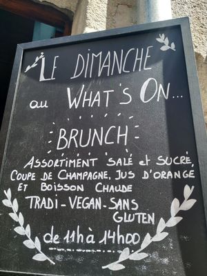 vegan option brunch on sunday at What's On in Quimper