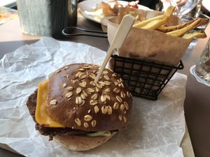 Burger Mexicain vegan at Bom in Bouillon
