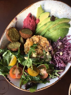 Vegan Buddha bowl at Bom in Bouillon
