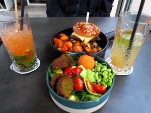 Buddha bowl and Mexican burger at Bom in Bouillon