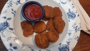 Quorn vegan nuggets with salsa at The Silver Penny in Dublin