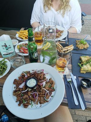 My friend's gyros is not vegan but everything else is at Griekse Taverna Doris in Groningen