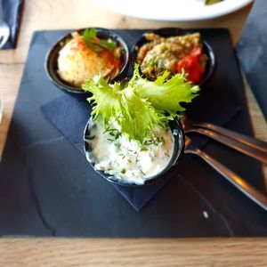 Tzatziki, melitsana and hummus at Griekse Taverna Doris in Groningen