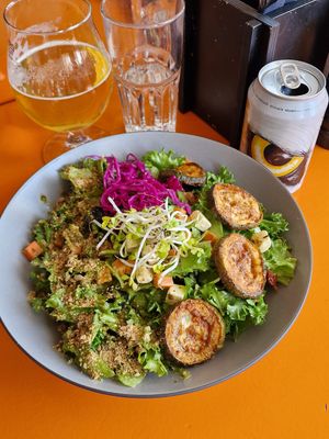 Vegetarian sallad at Midgard Restaurant & Bar in Hvolsvollur