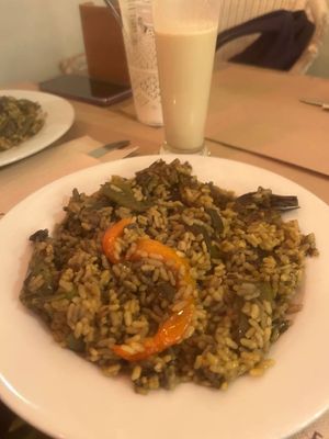 Vegan paella at Suc de Lluna BioCafe in Valencia
