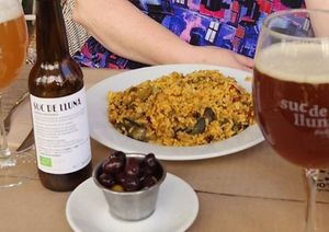 Vegan paella at Suc de Lluna BioCafe in Valencia