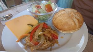 Hamburguesa at Suc de Lluna BioCafe in Valencia