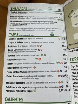 Menu with several vegan options   at Suc de Lluna BioCafe in Valencia