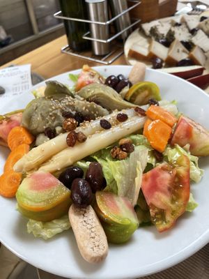 Vegan salad  at Suc de Lluna BioCafe in Valencia