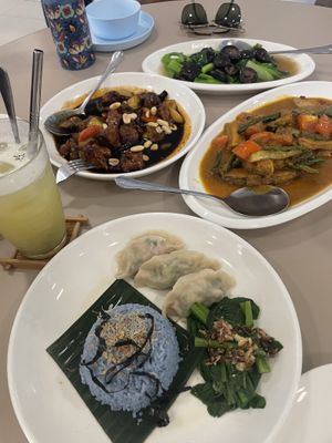   at Aixin Vegetarian 爱心素食 in Sandakan