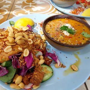 Dahl soup and salad at Mahalo in Groningen