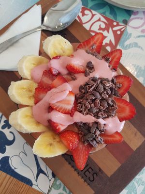 Cacao smoothie bowl at Blended in Cape Town