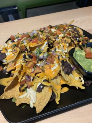Large nachos  at Golf Exécutif Montréal - Le Lounge in Montreal