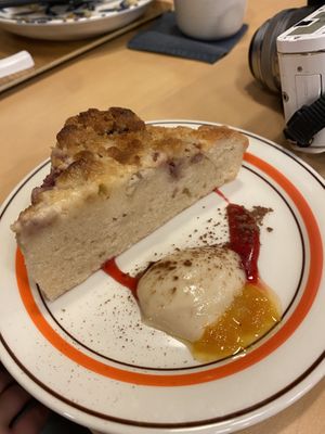 Delicious cake  at Tsubame Kissashitsu in Kurashiki