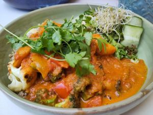 curry bowl at Good Mood Food in Kuressaare