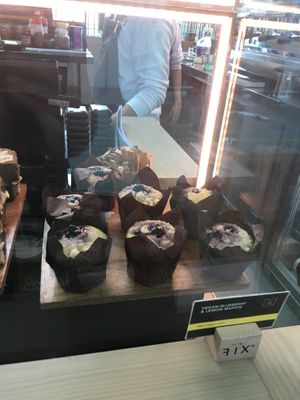 Vegan Blueberry Muffins at DXB - FIX - T3 - B3 in Dubai